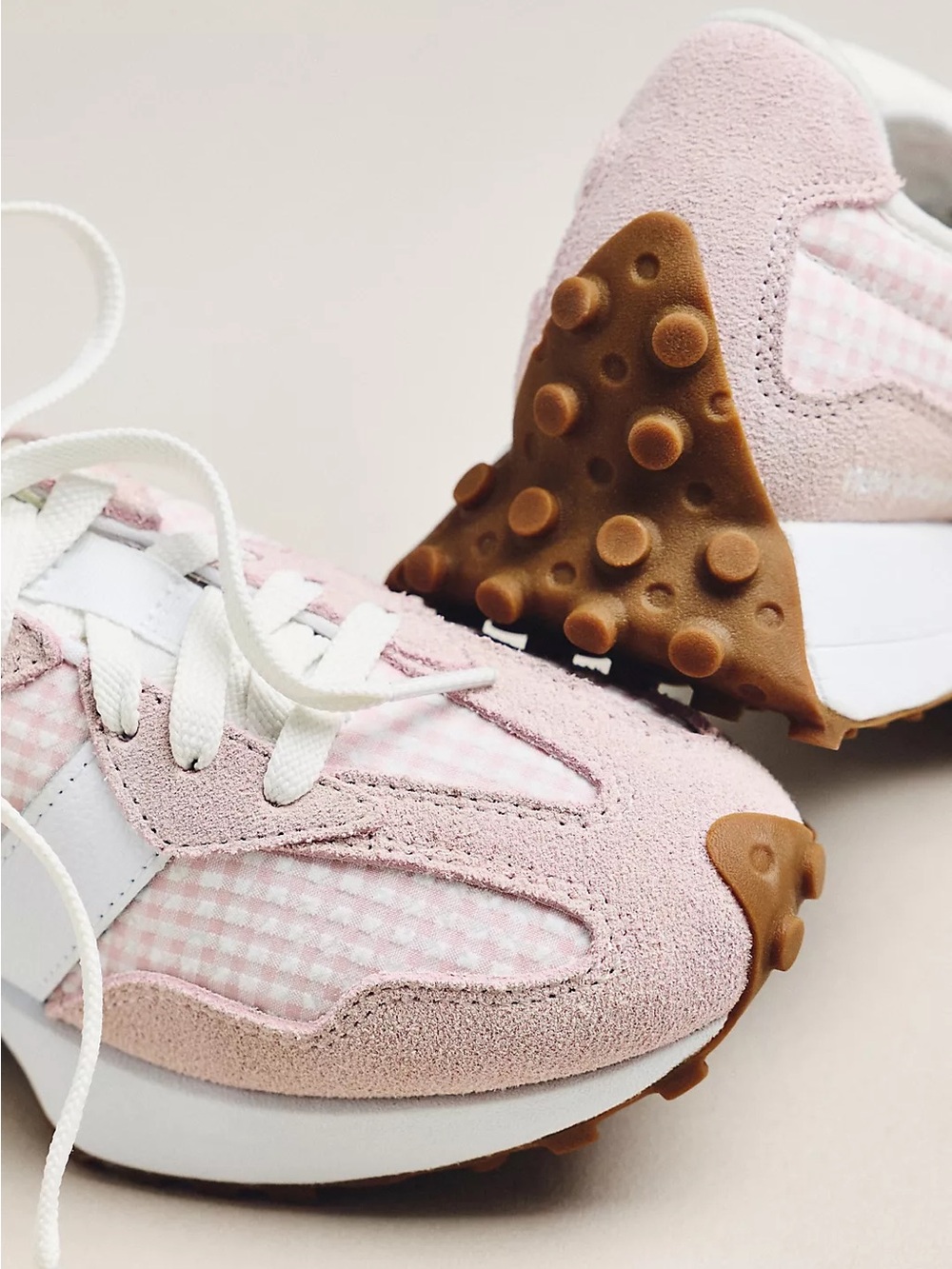 NWT 🩷 👟 New Balance Pink and Stone White Gingham Women's Athletic Sneakers 327 - Picture 3 of 3